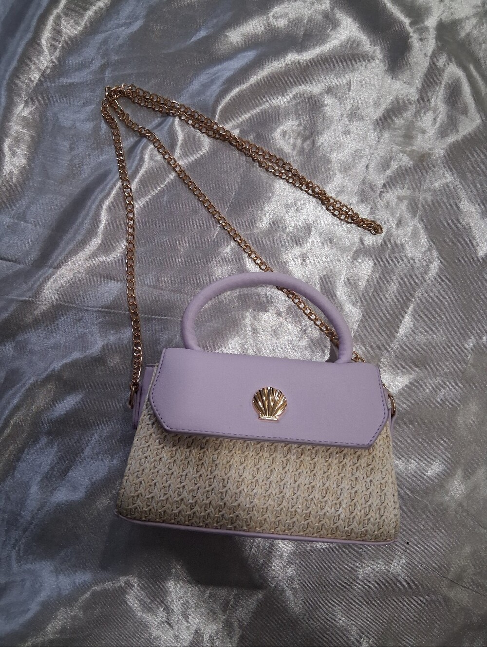 Lavender Shell Accent Straw Crossbody Bag